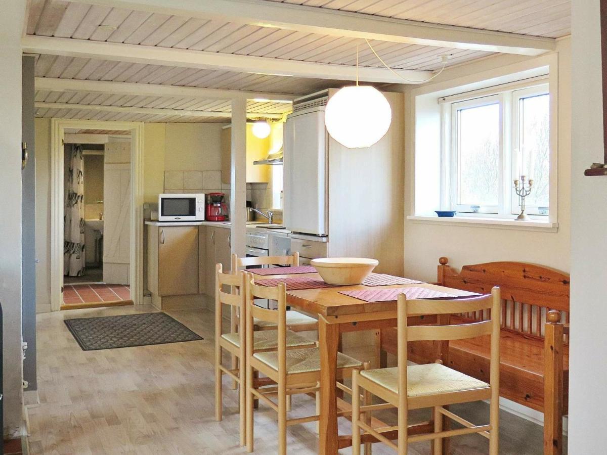 4 Person Holiday Home In Lemvig Trans الغرفة الصورة